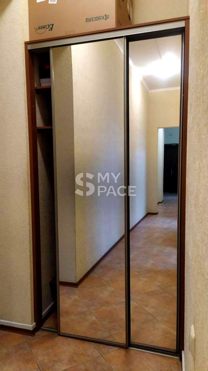 1872854671377950