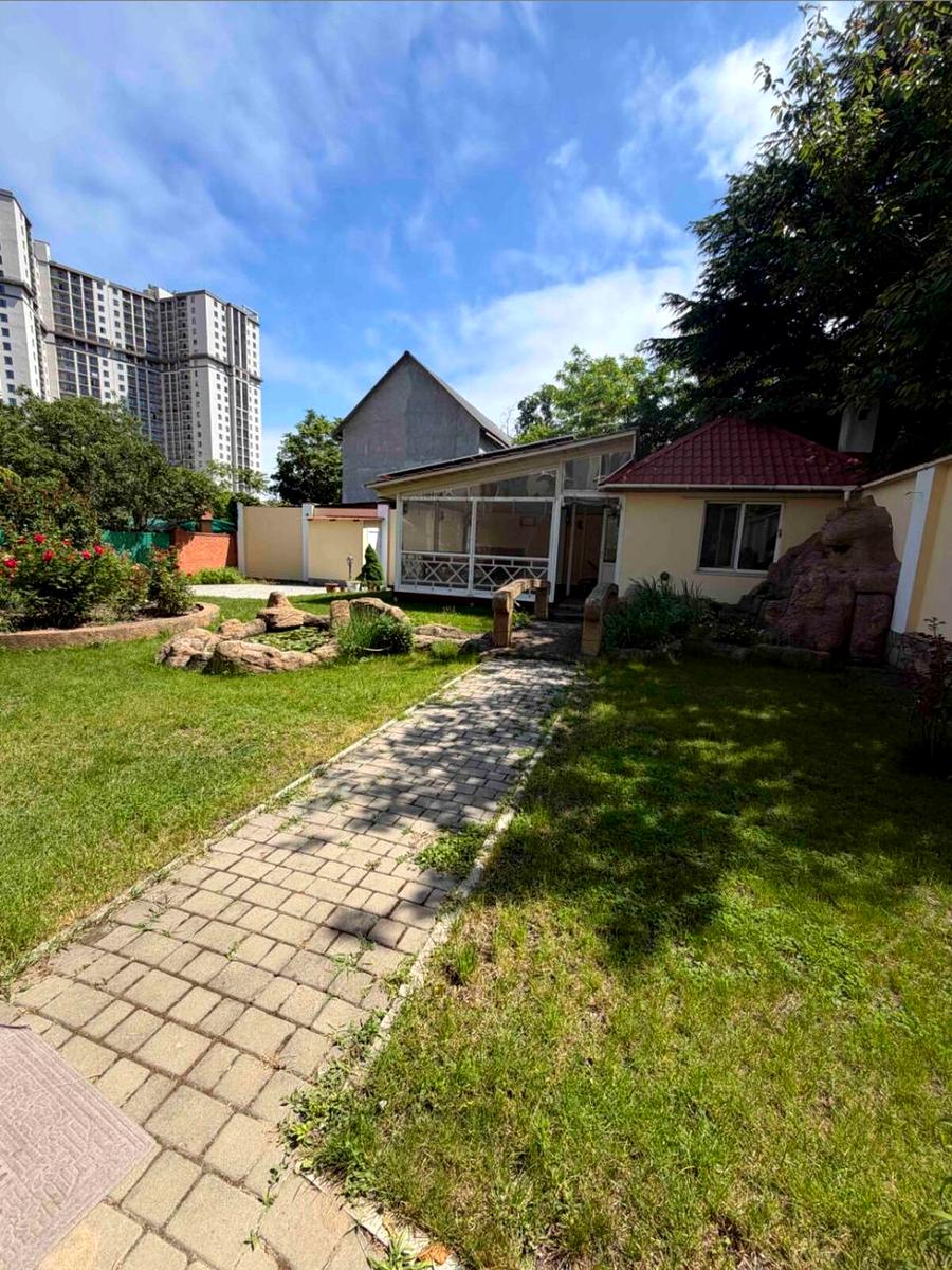 Будинок за адресою вул. Яхненка Семена (площа 375 м²) - фото 15 Будинок за адресою вул. Яхненка Семена (площа 375 м²) - Atlanta.ua - фото 15