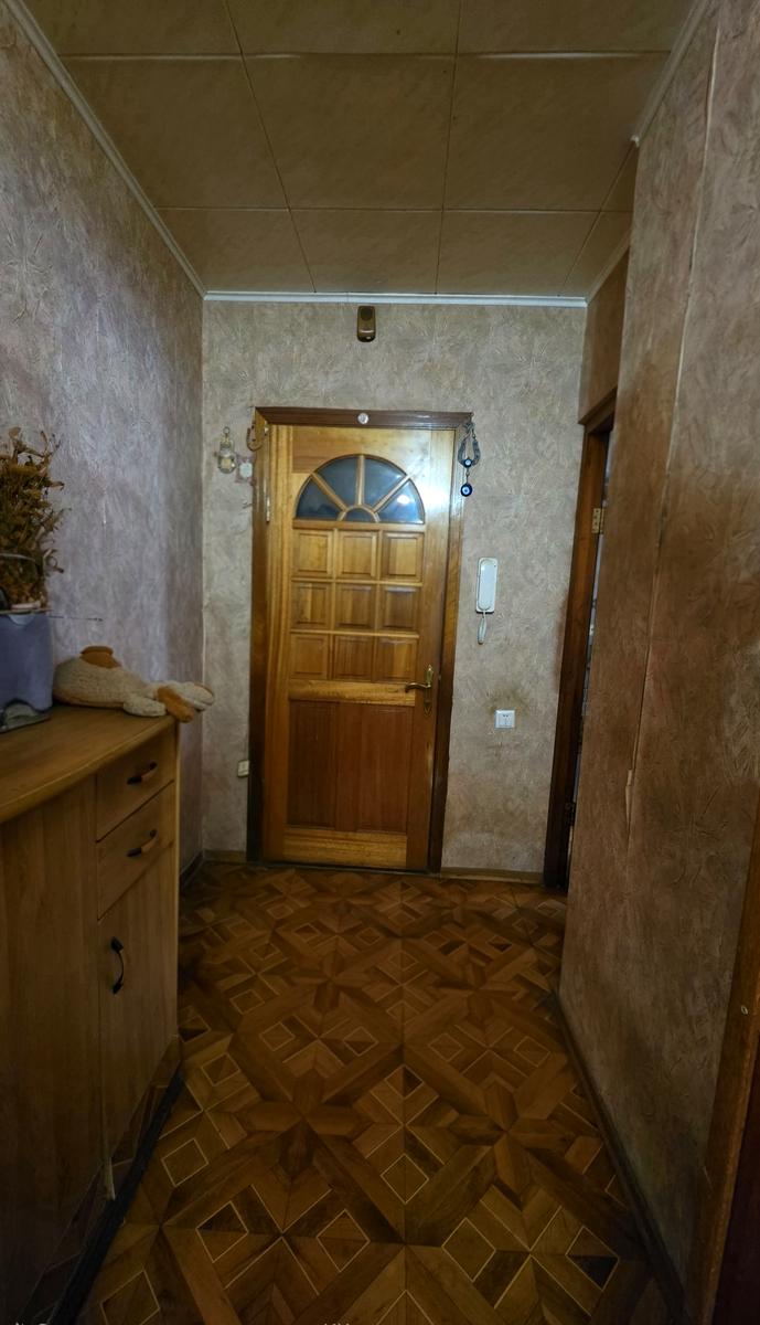 1872857554600908