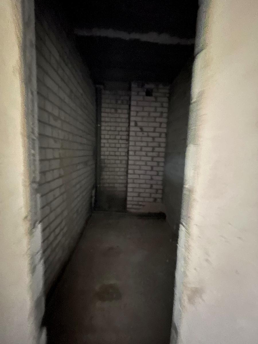 1872857575351640