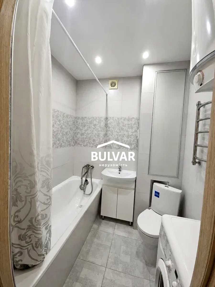 1872857651633913