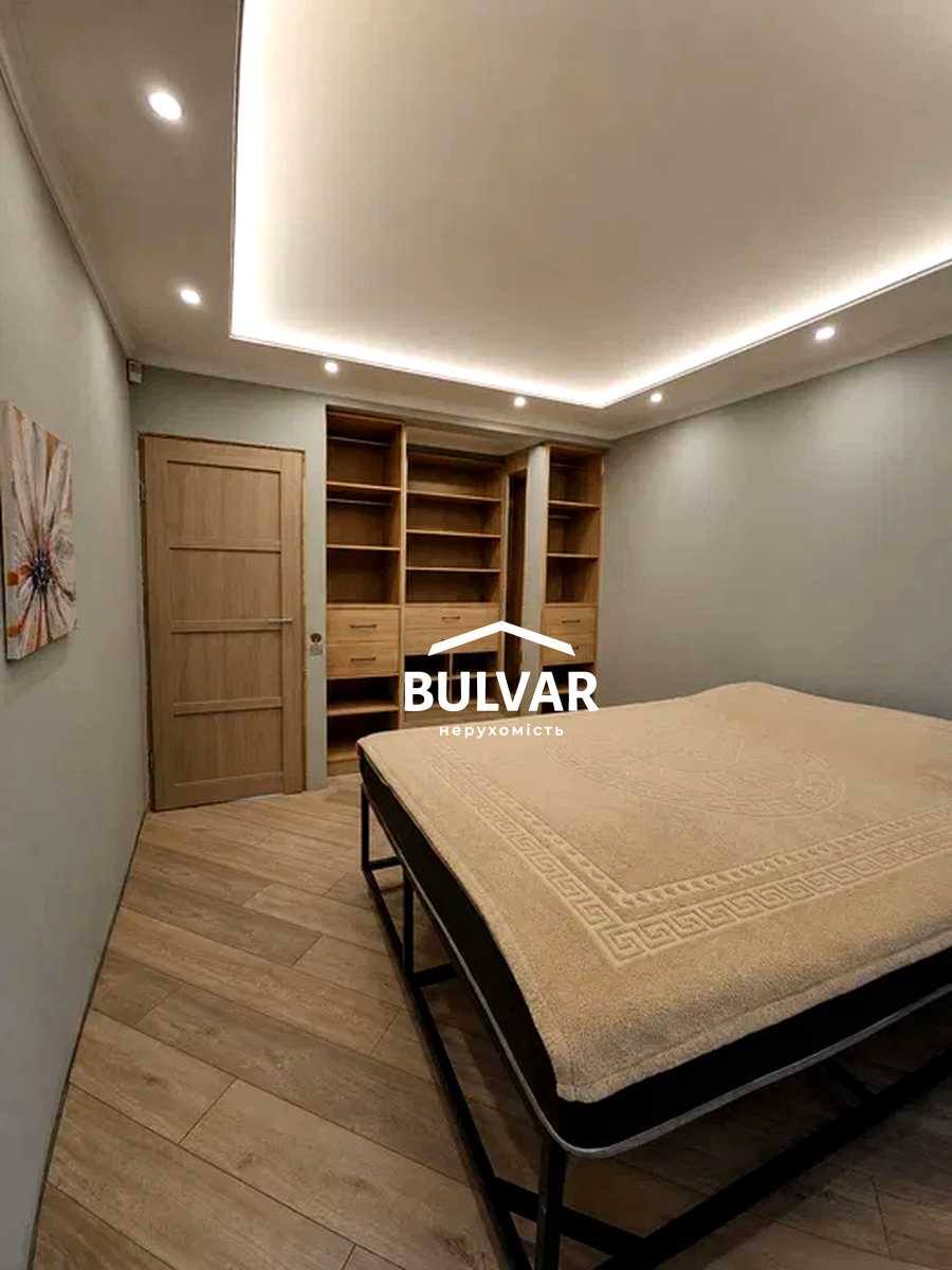 1872857652763695