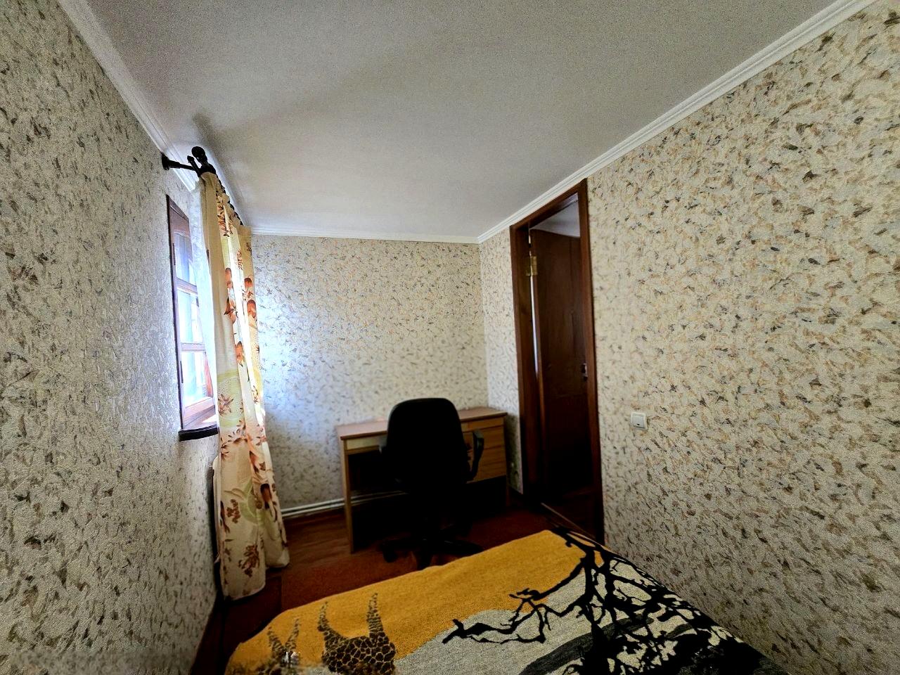 1872860687791464