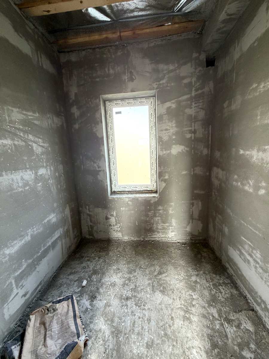 1872861493163574