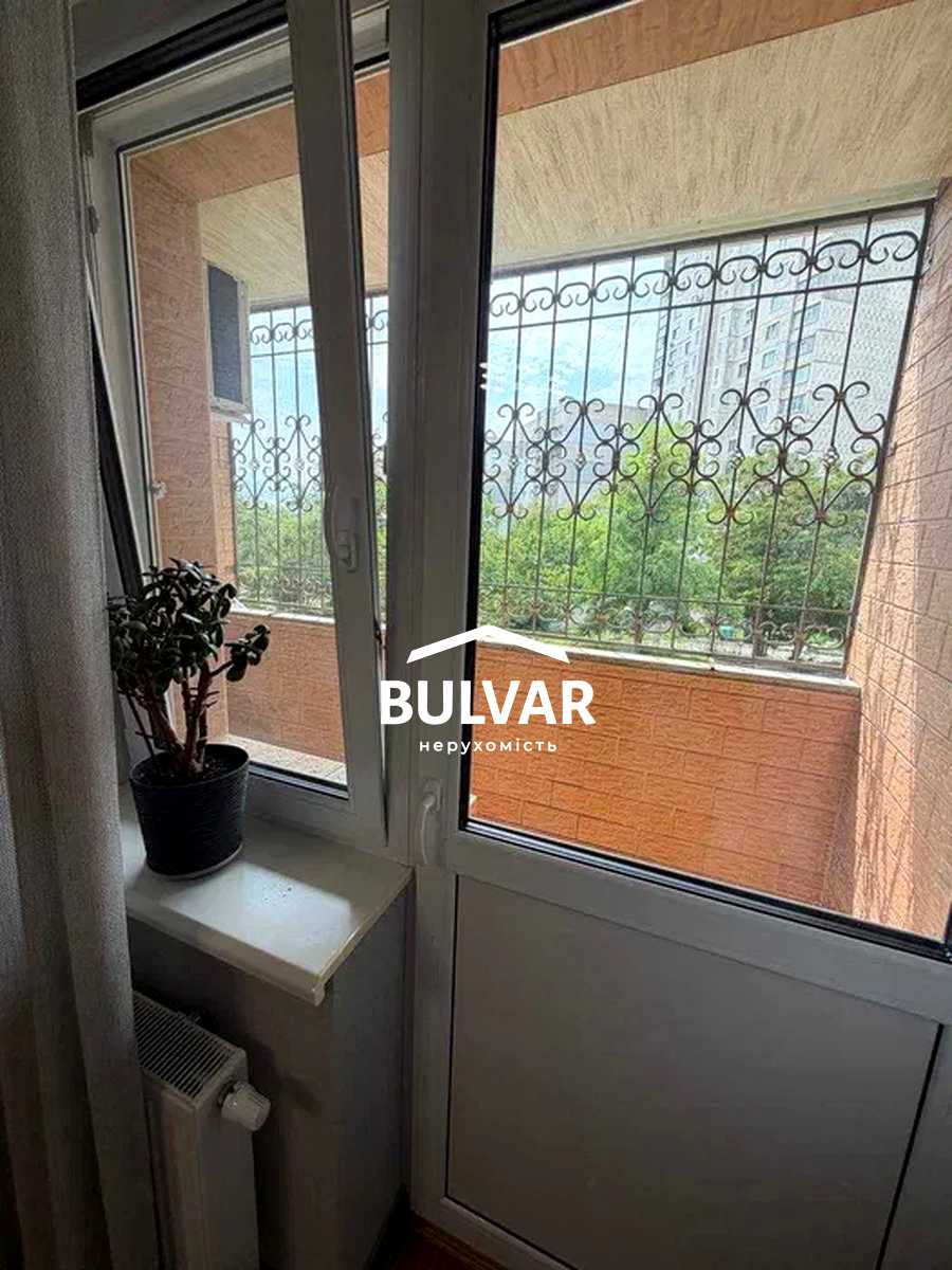 1872863701161444