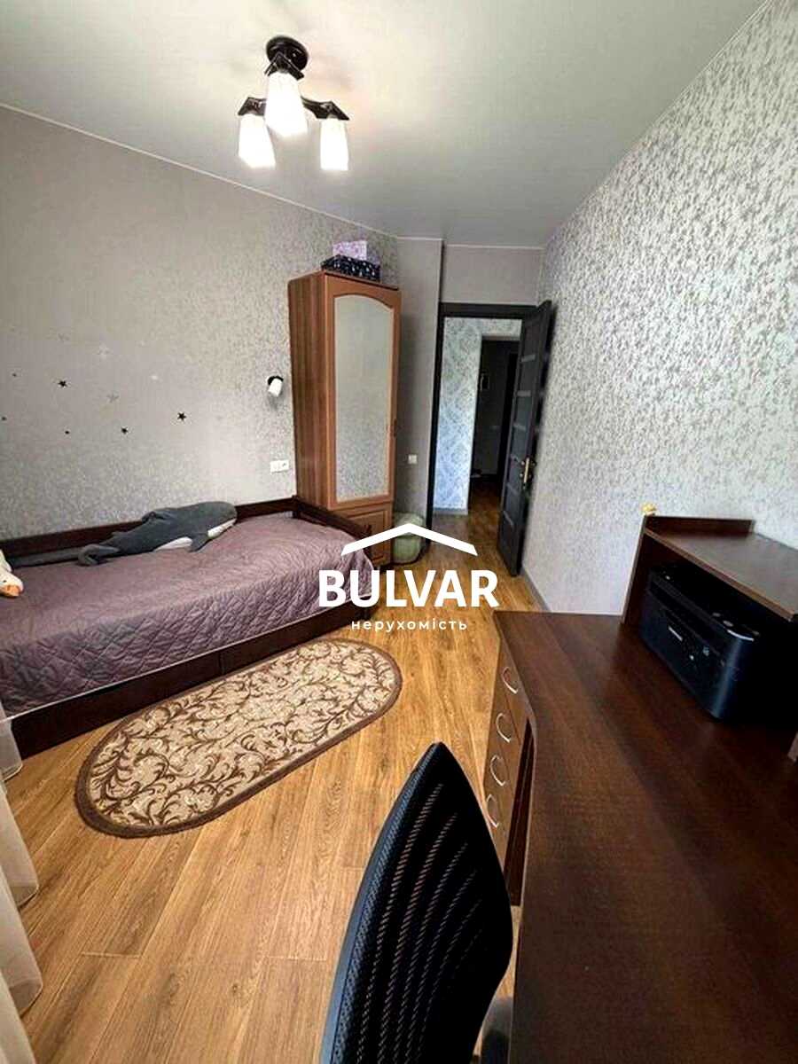 1872863705812779