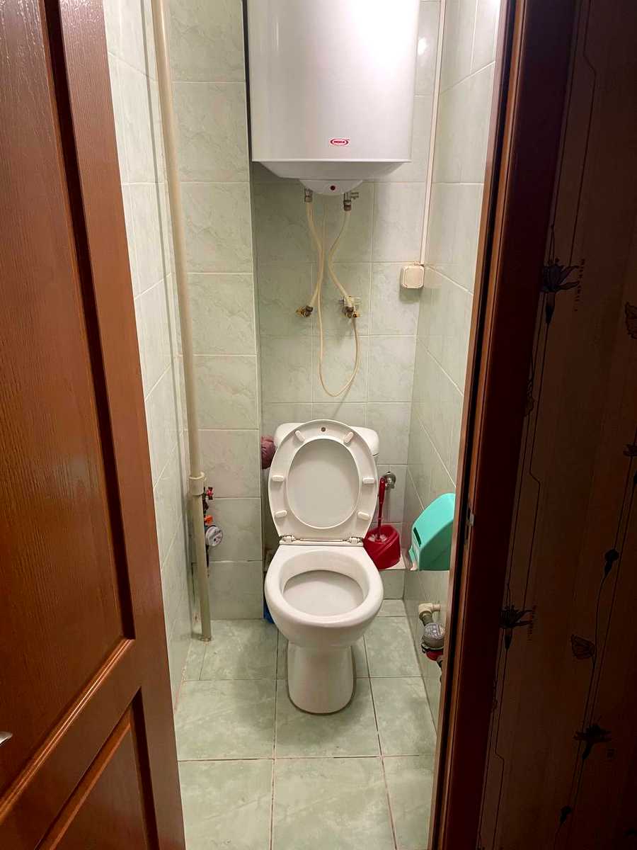 1872864351626599