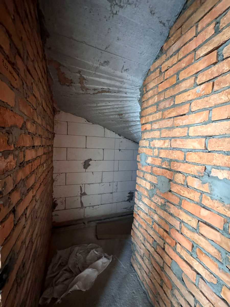 1872868101980166