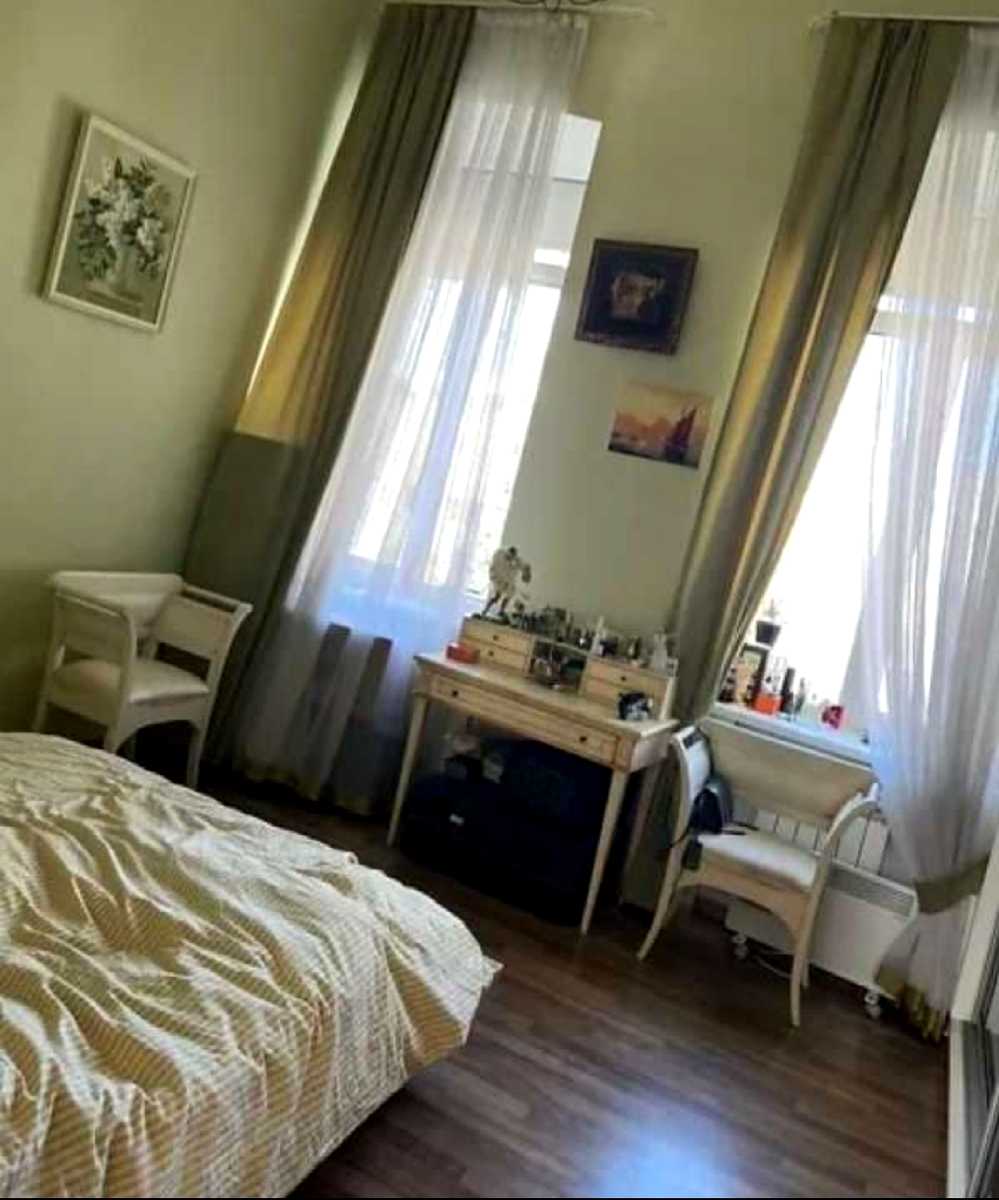 1872870469598713