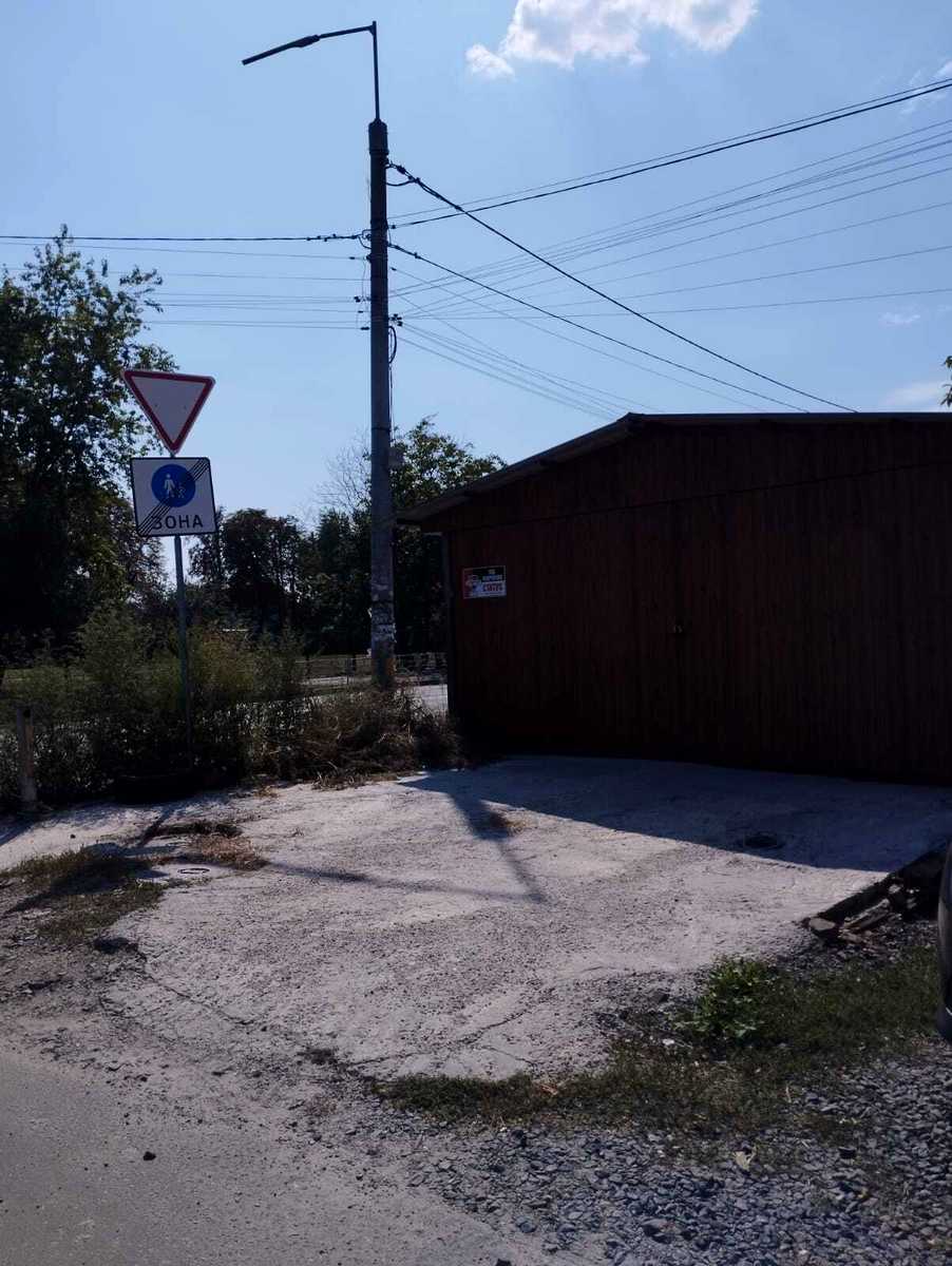1872872851968974