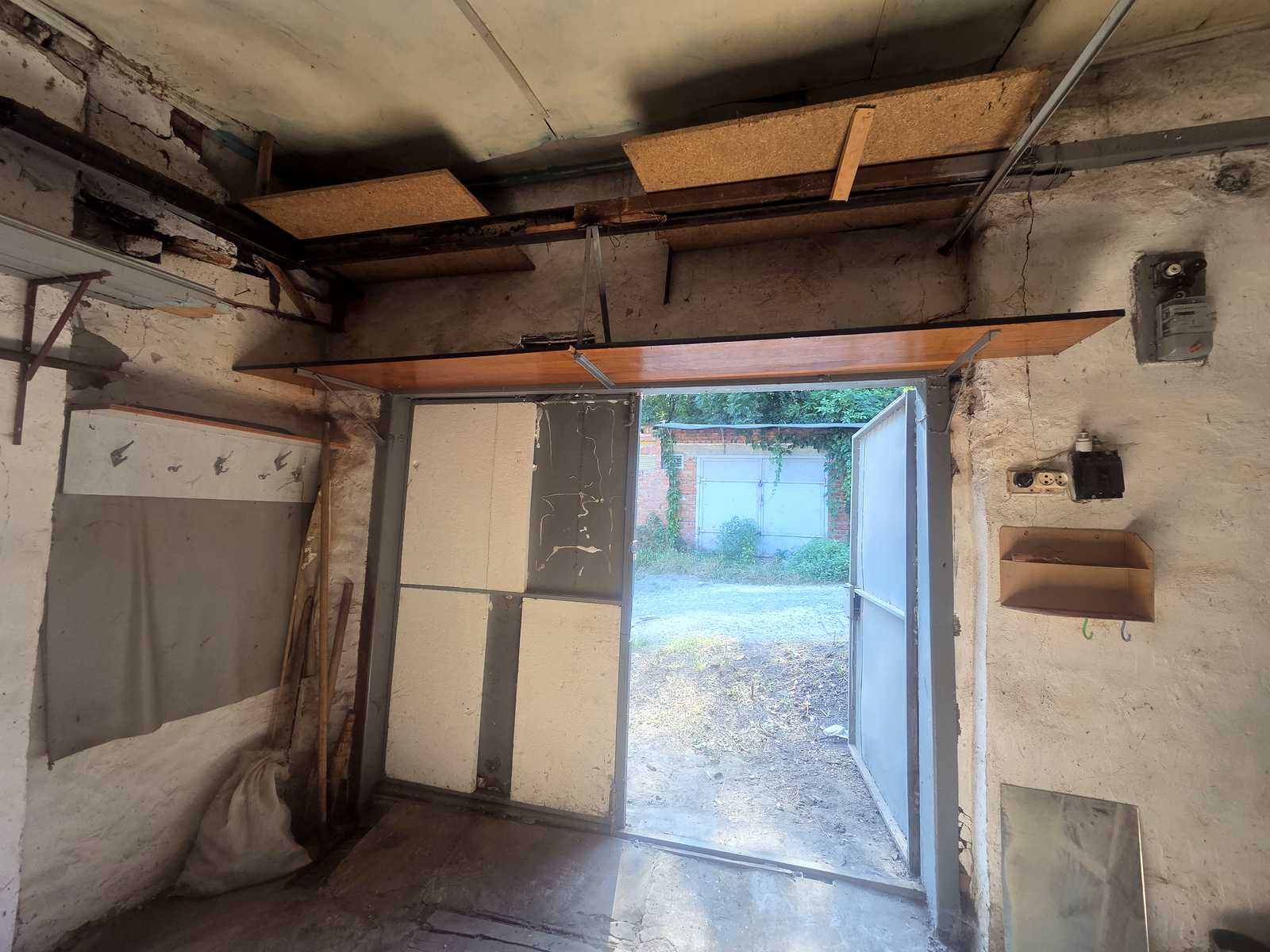 1872873076476153
