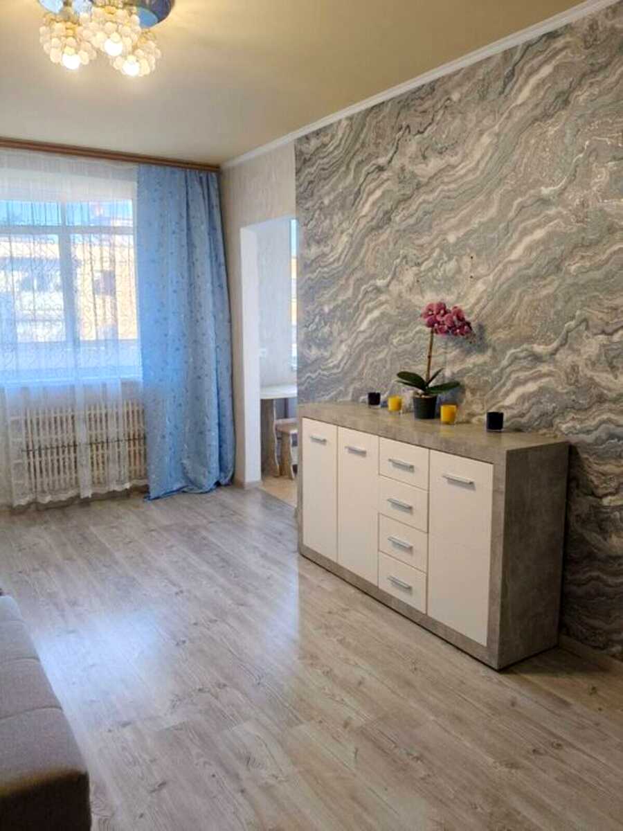 1872873089377416