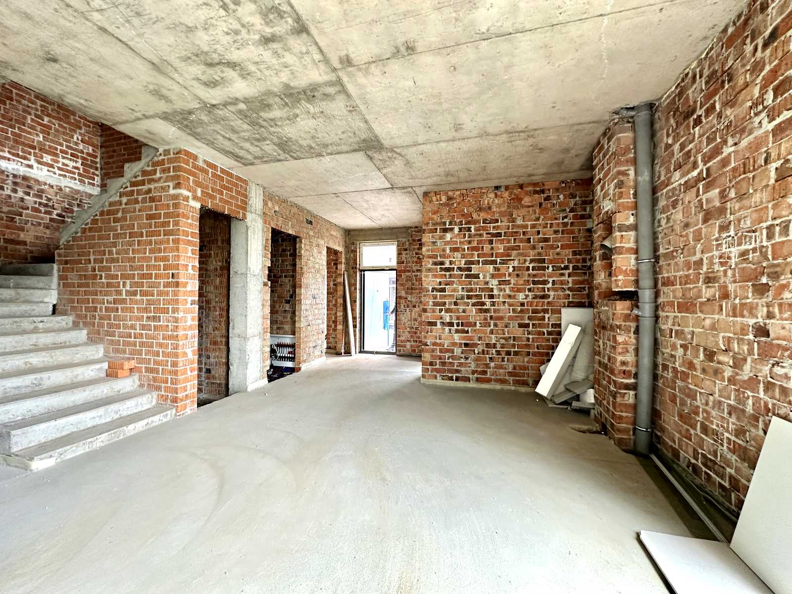 1872873264864348
