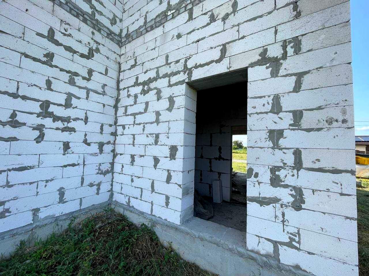 1872873963295662