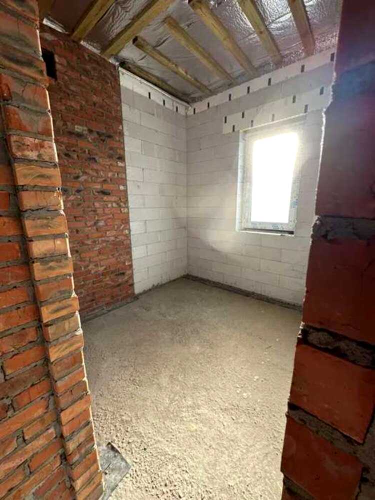 1872877569427686