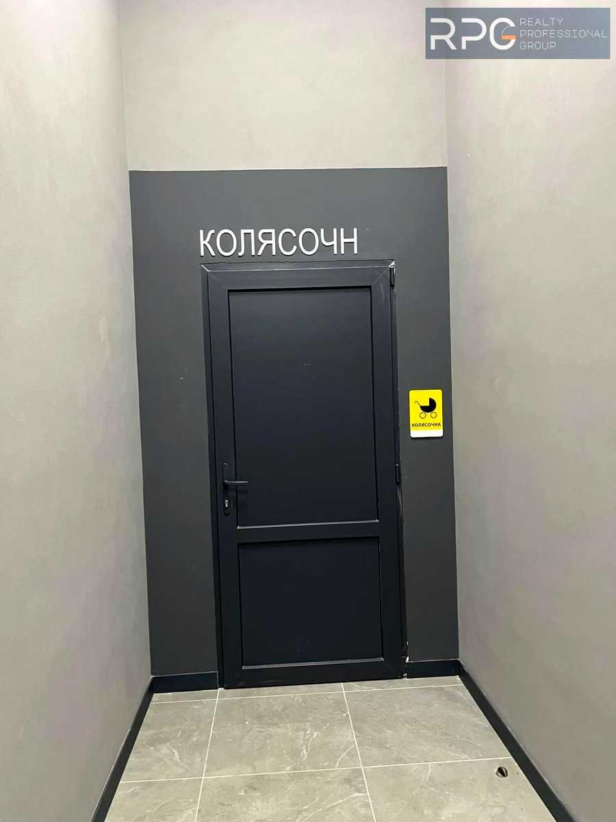 1872879611443636