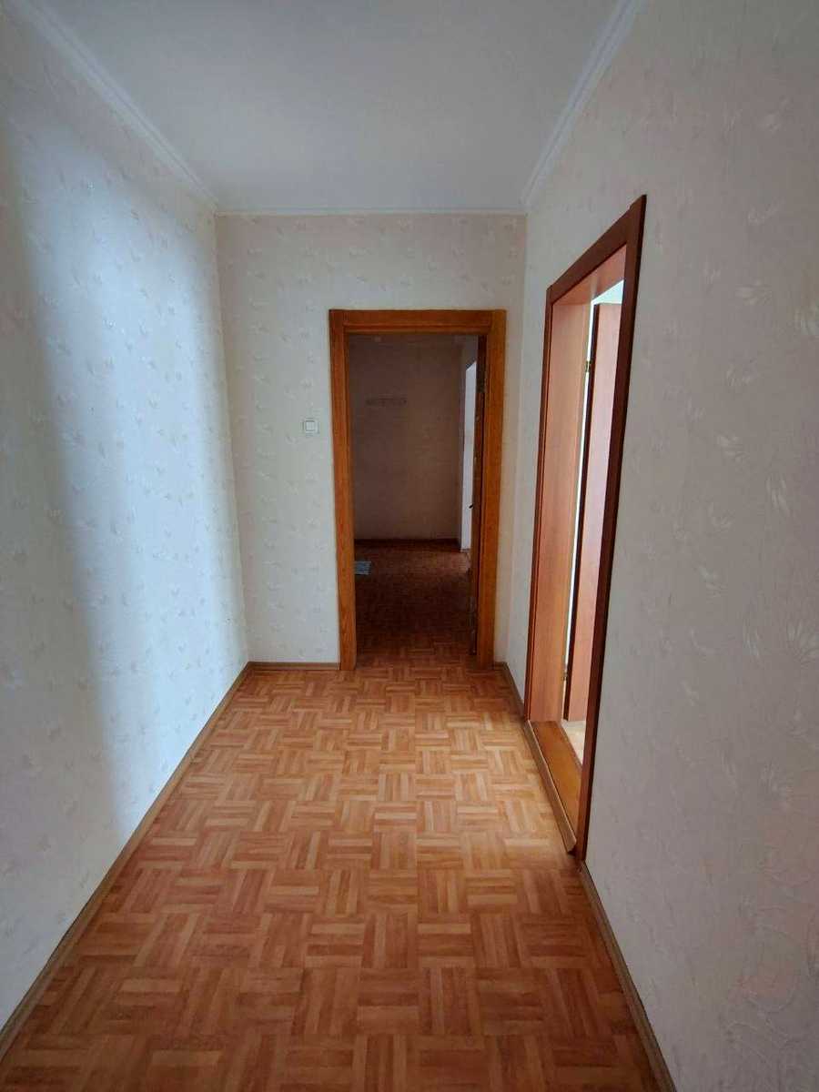 1872893984324405