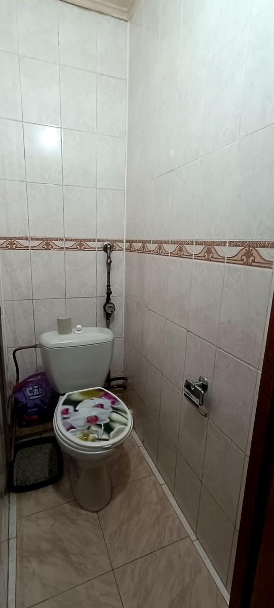 1872895653773618