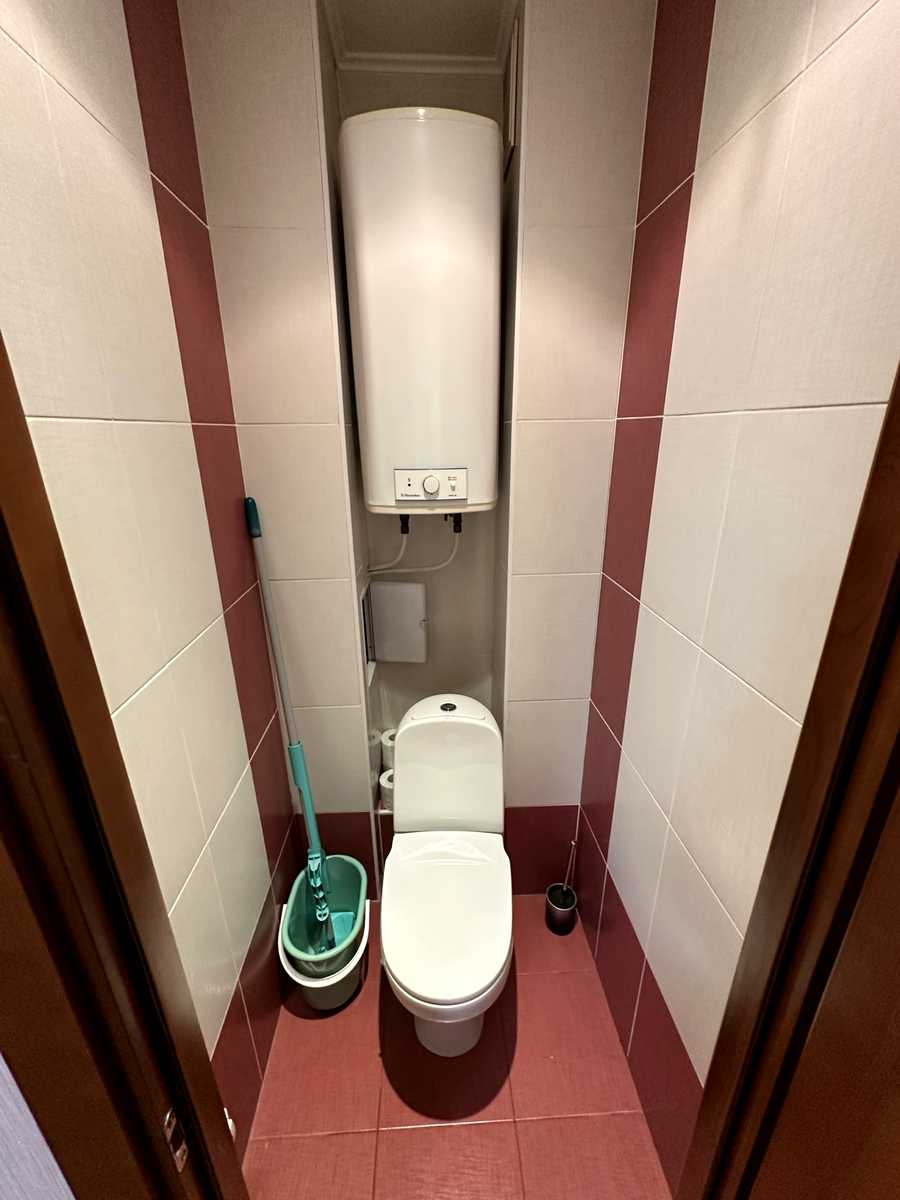 1872898474675652