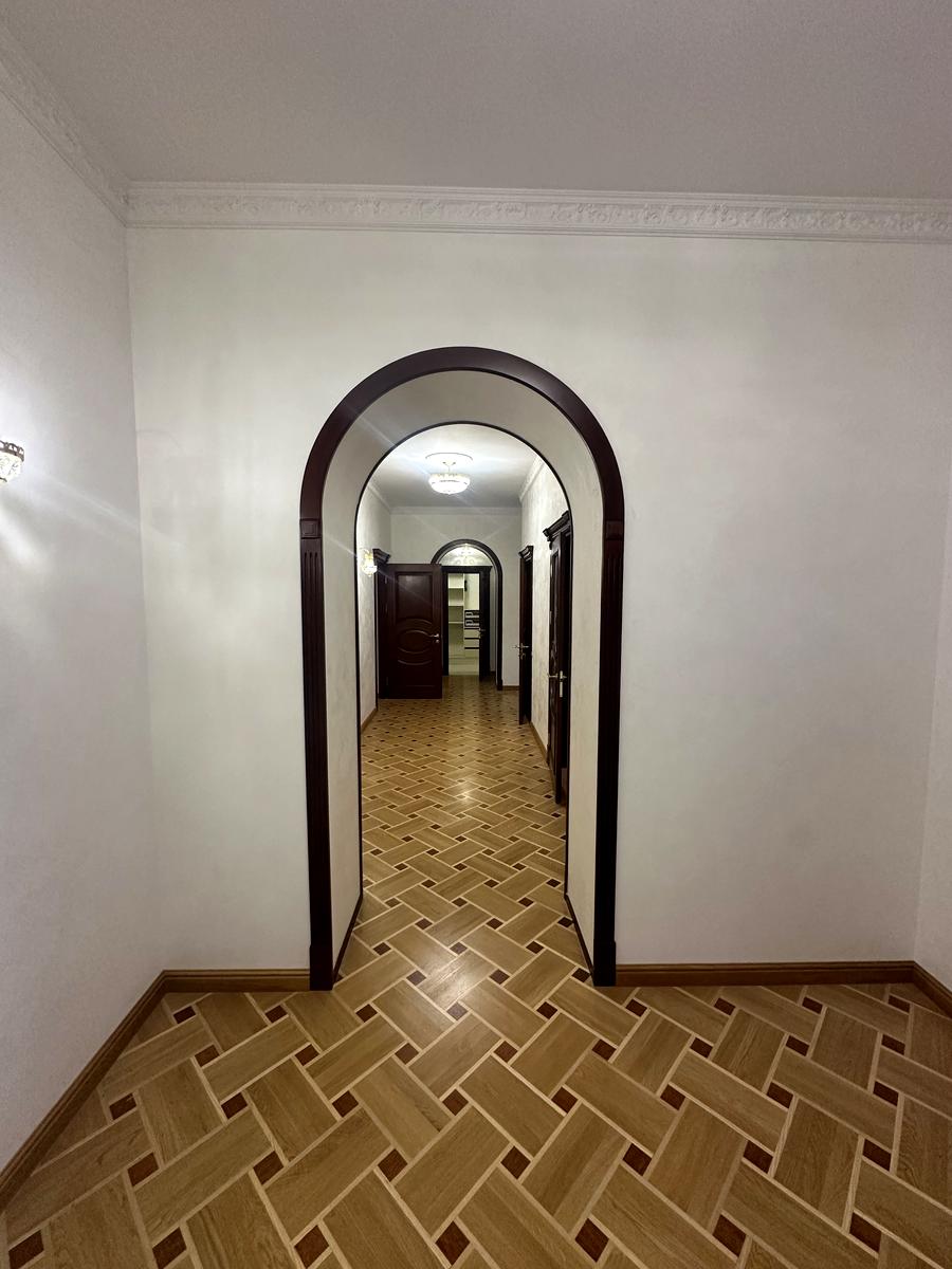 1872925526536554