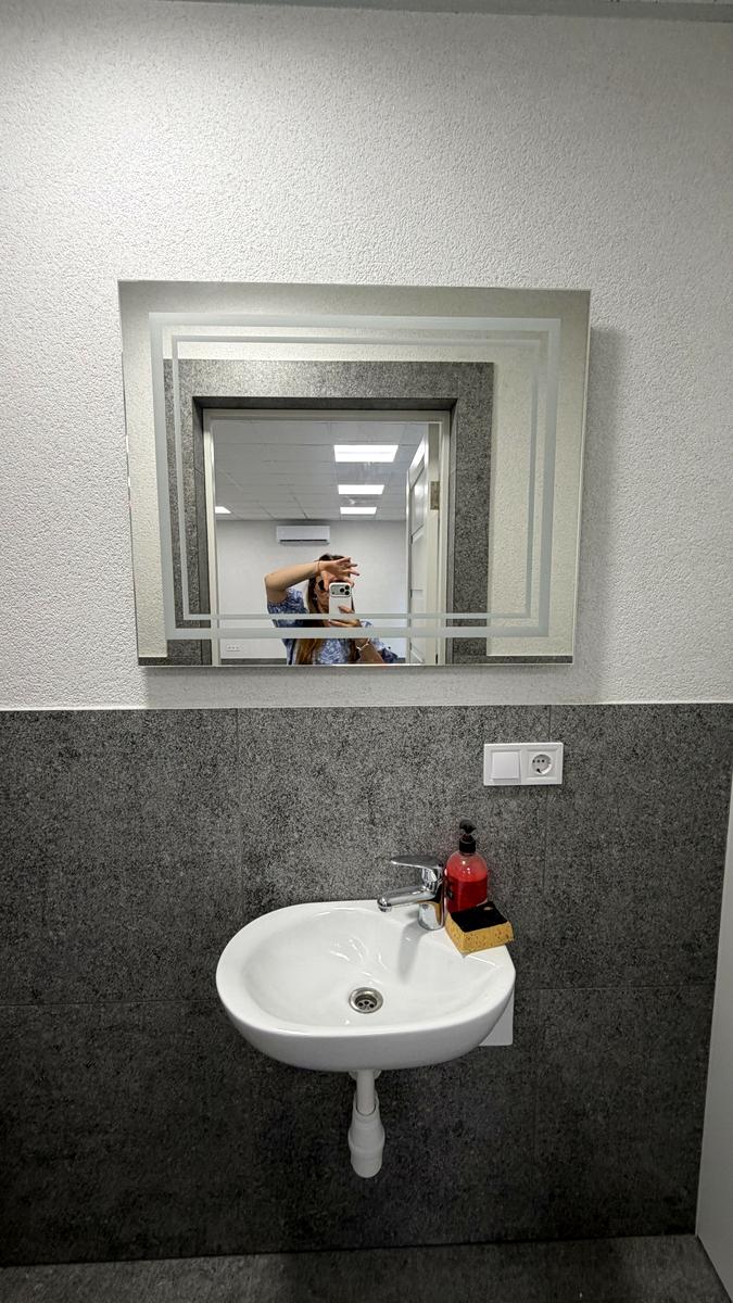 1872936279941712