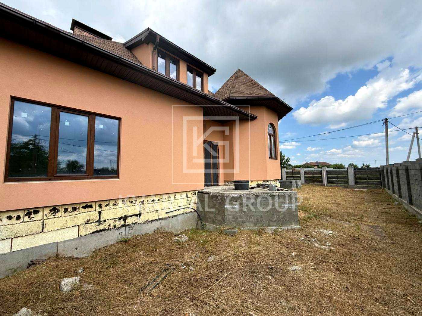 1872940424706645