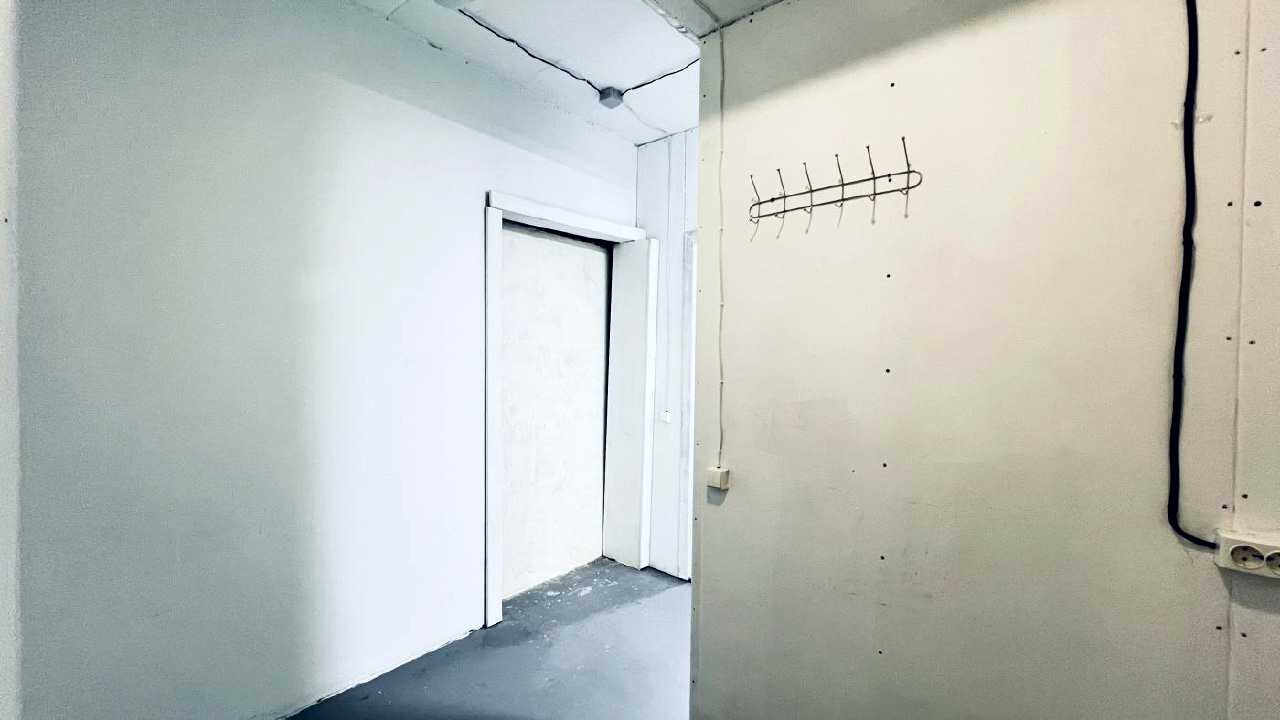 1872946364958734