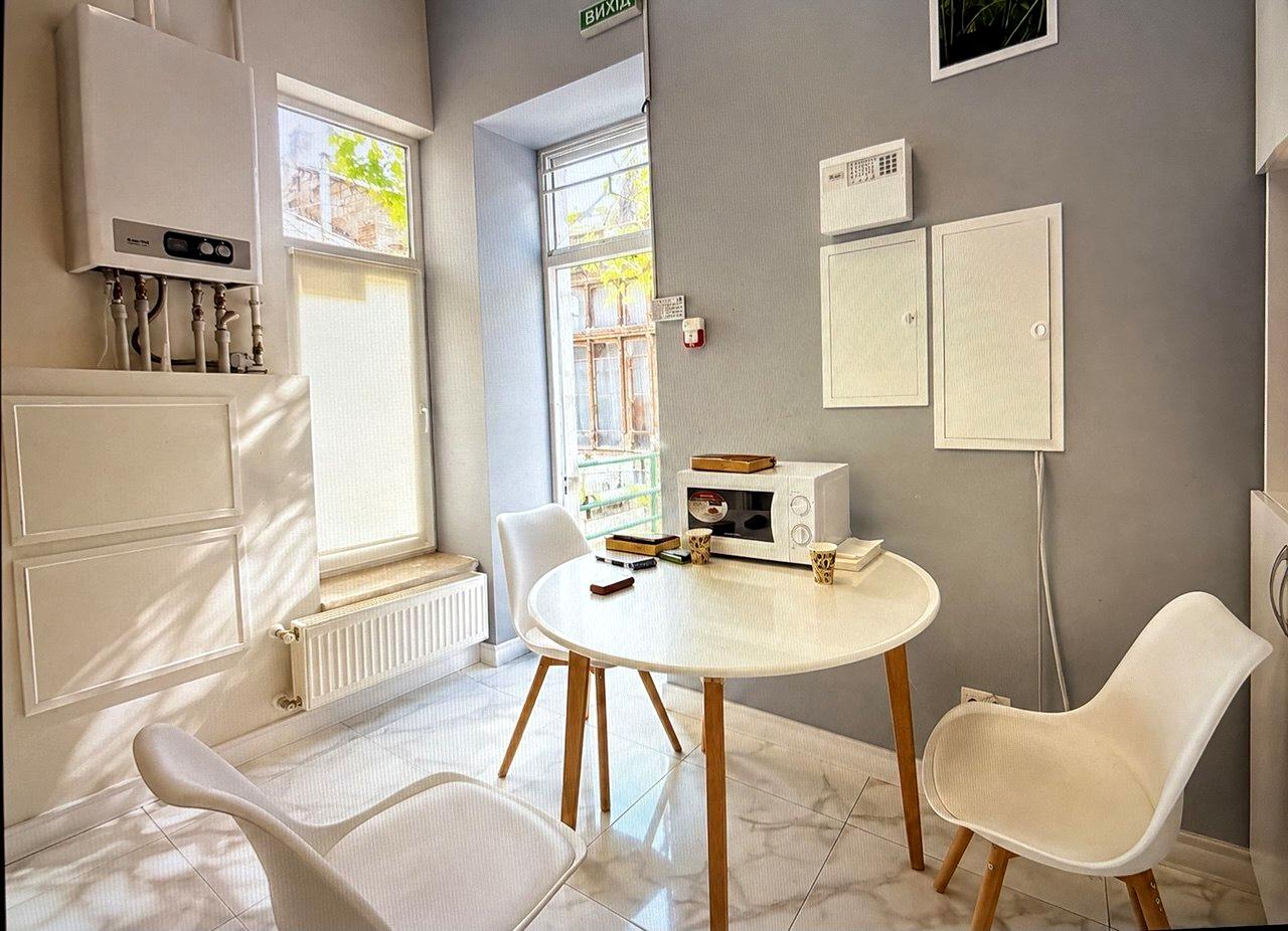Коммерческая недвижимость по адресу ул. Успенская (площадь 360 м²) - фото 3 Коммерческая недвижимость по адресу ул. Успенская (площадь 360 м²) - Atlanta.ua - фото 3
