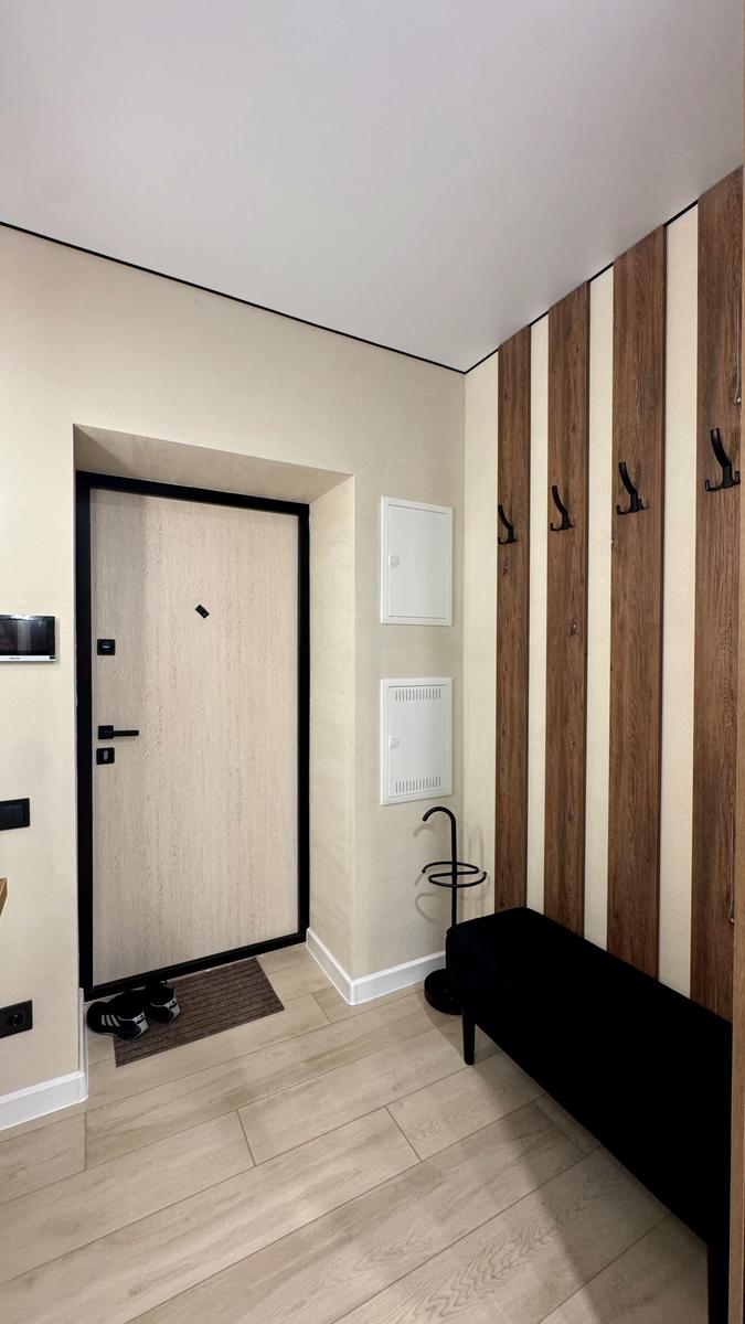 1872964642902458