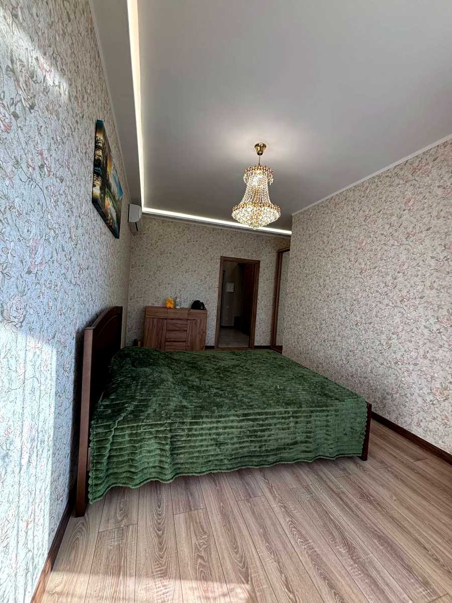 1873028460329726