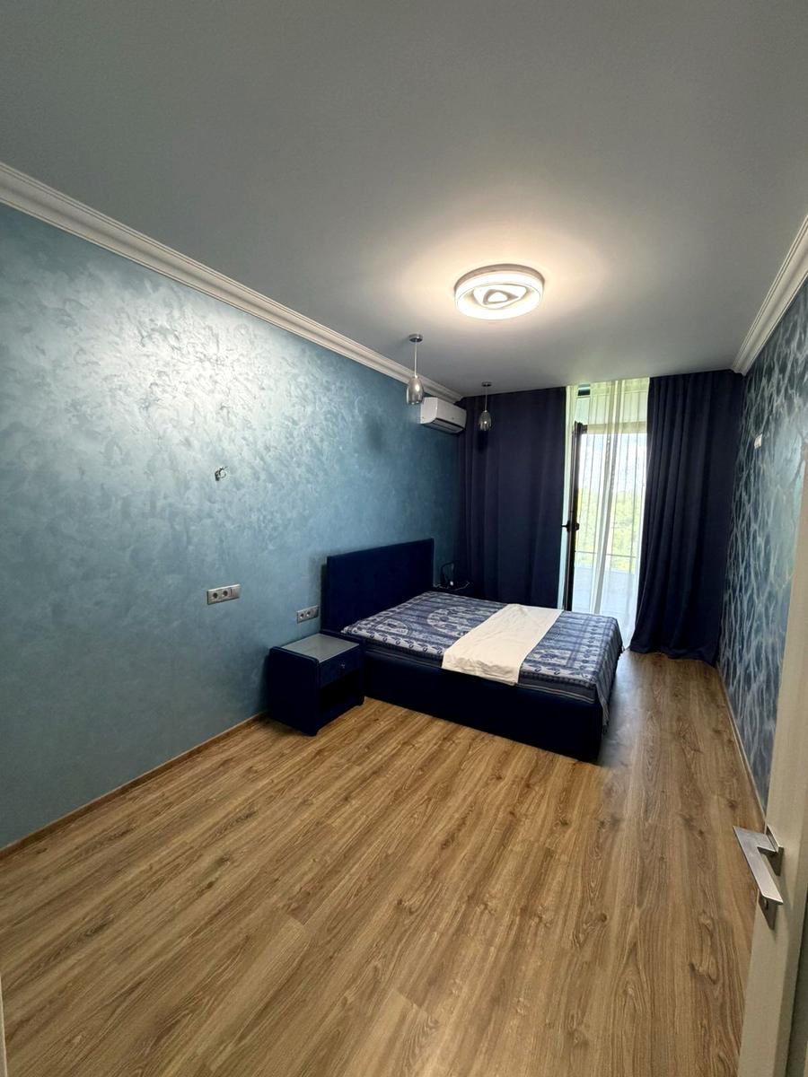 1873033196754876