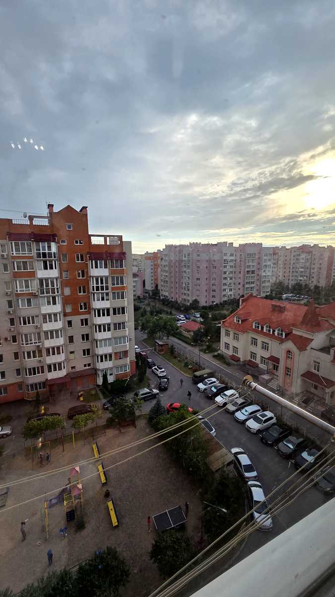 1873035548576664