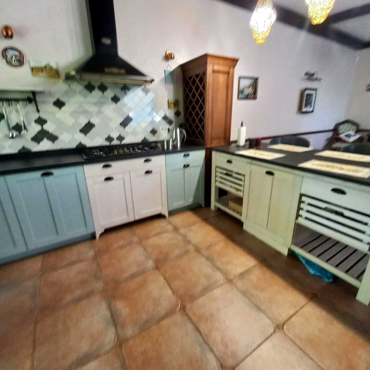 1873041691348540