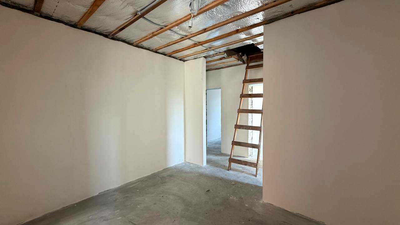 1873046959200305