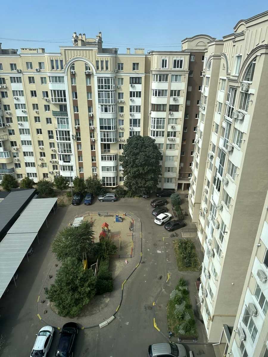 1873053879218524