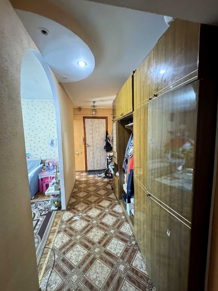 1873061633110874