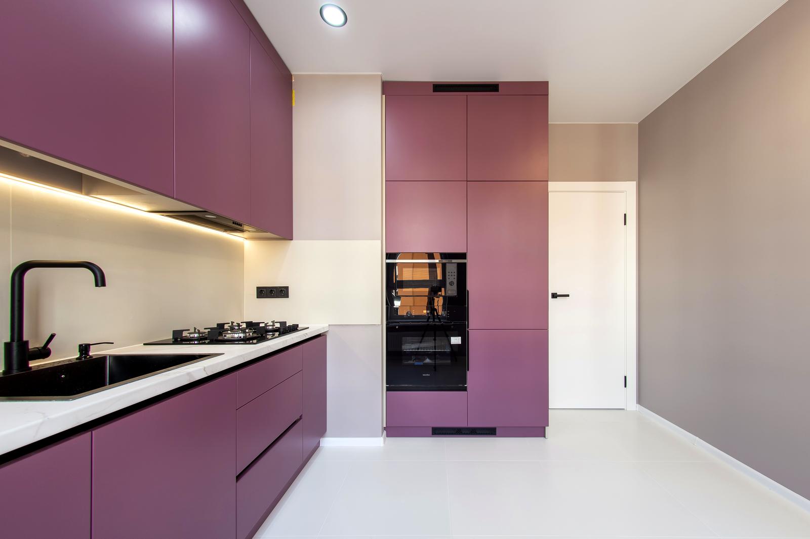 1873069456320567