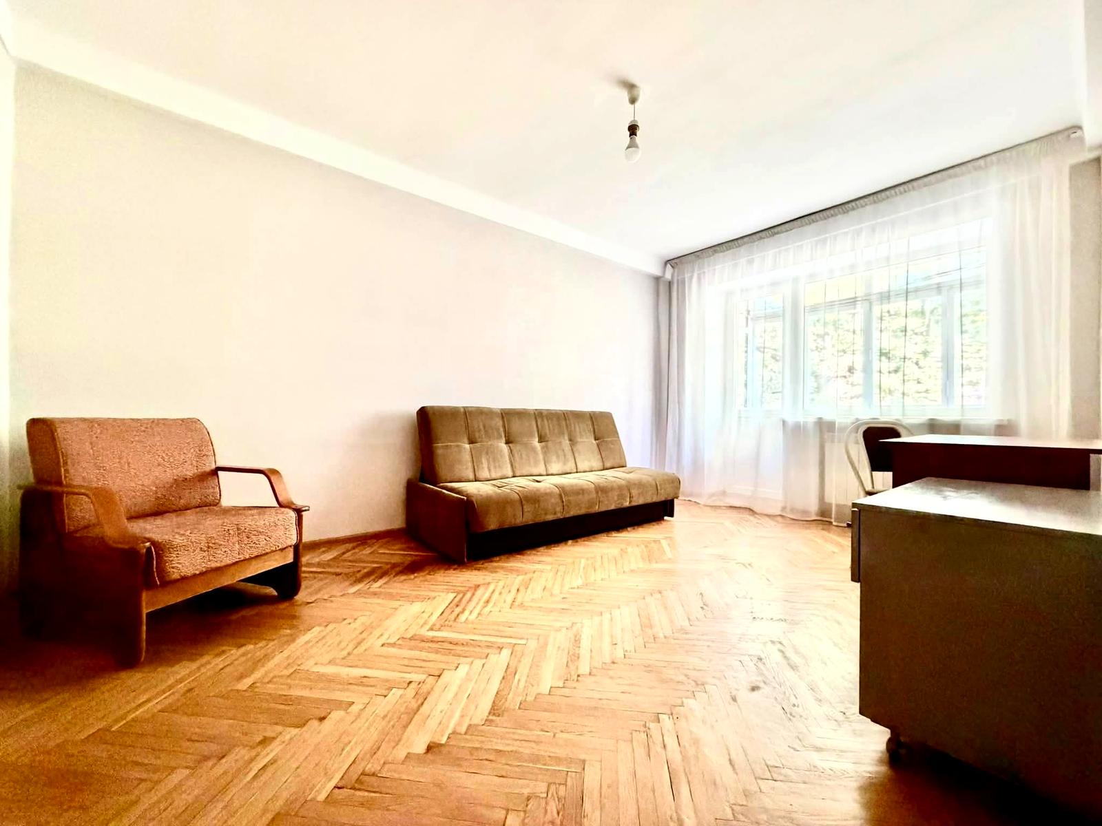 1873113855125212