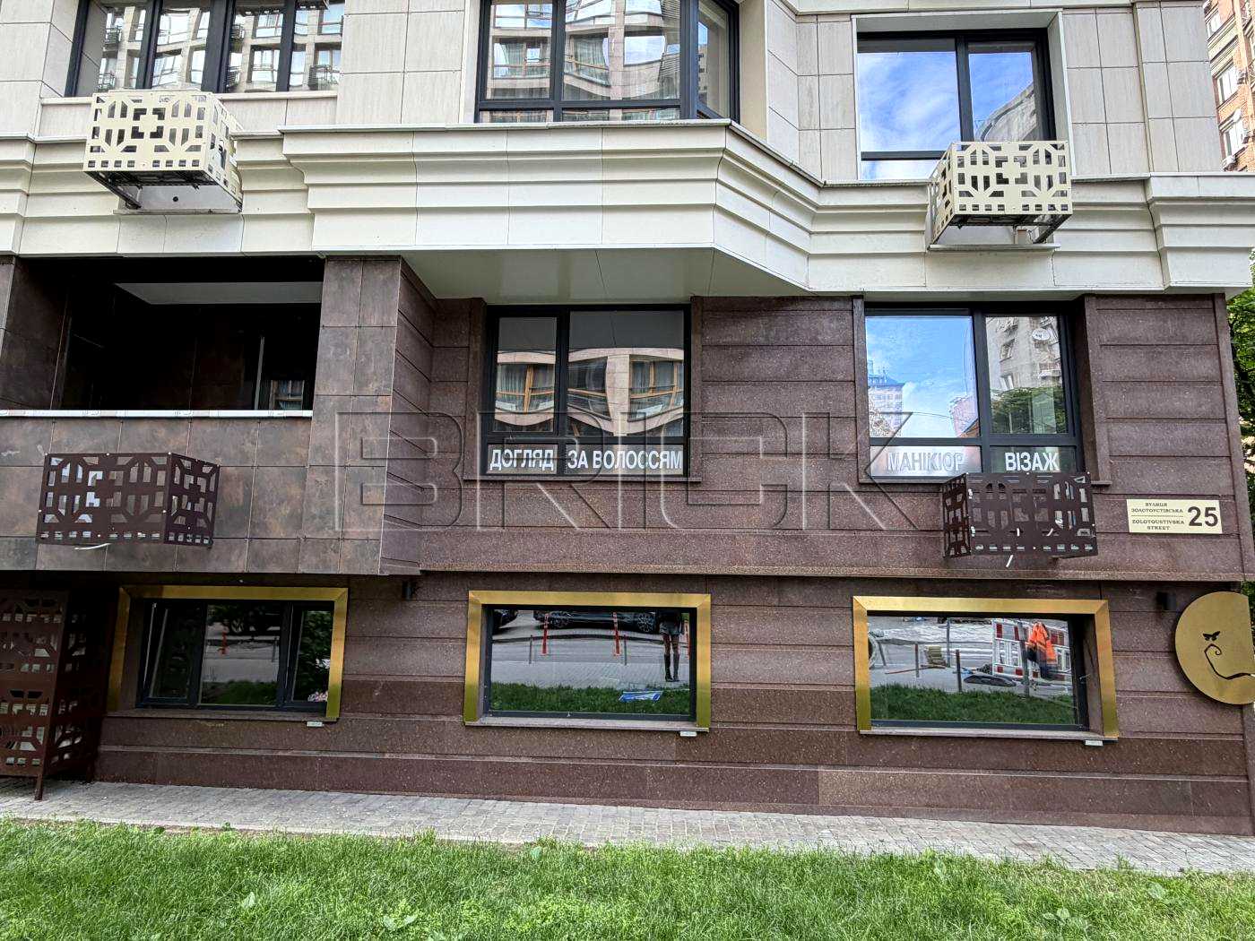 1873125421900291
