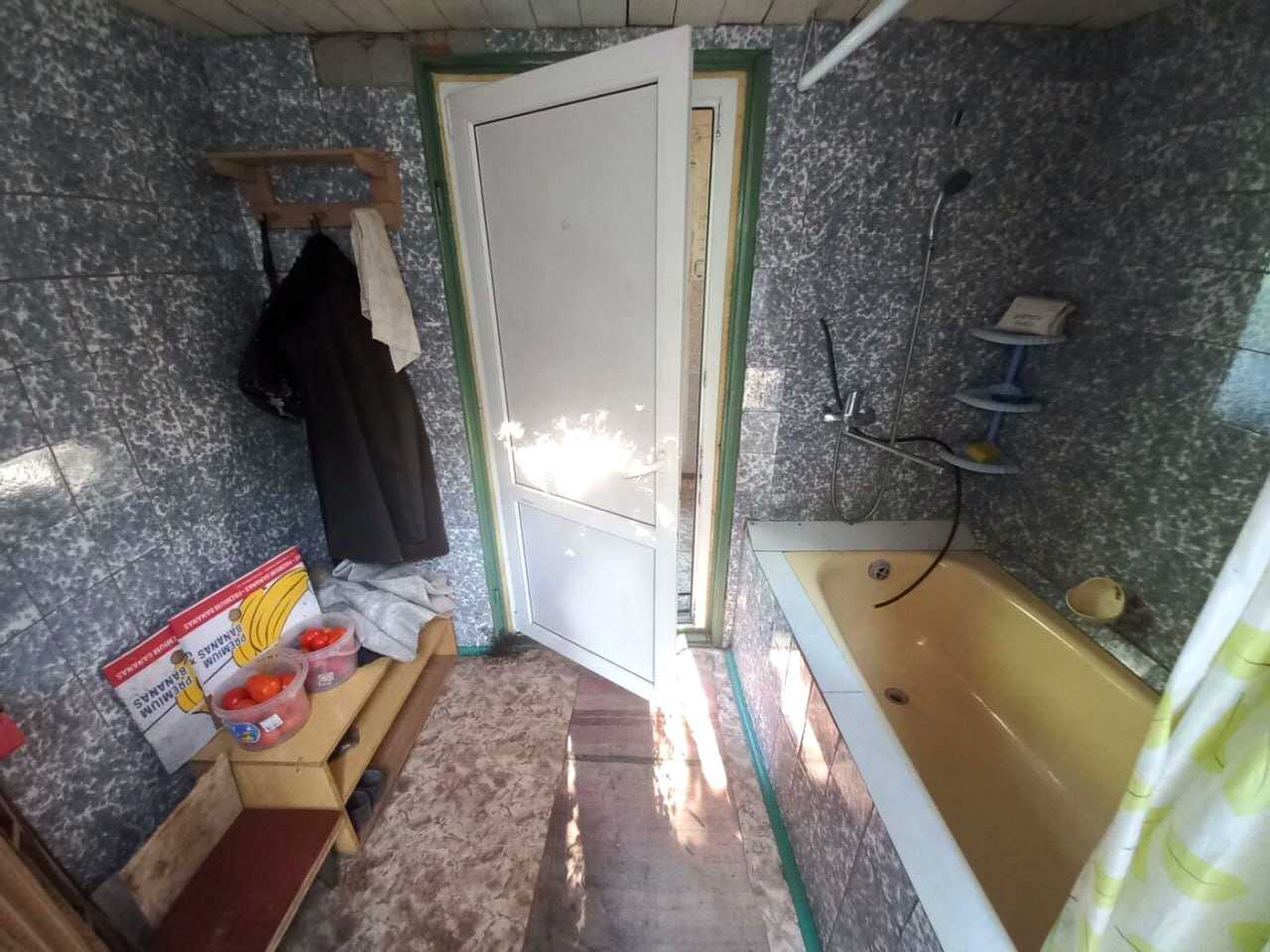 1873127046457826