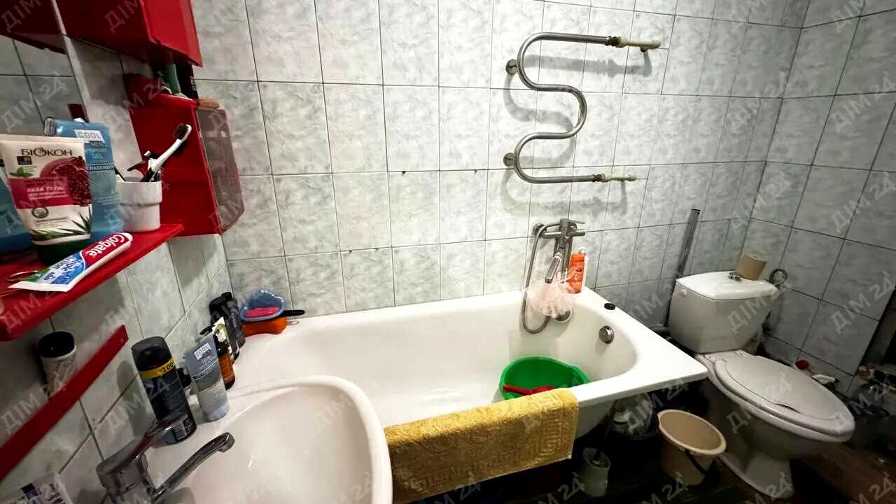 1873138431097382