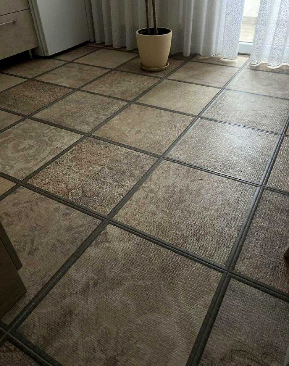 1873139861807618