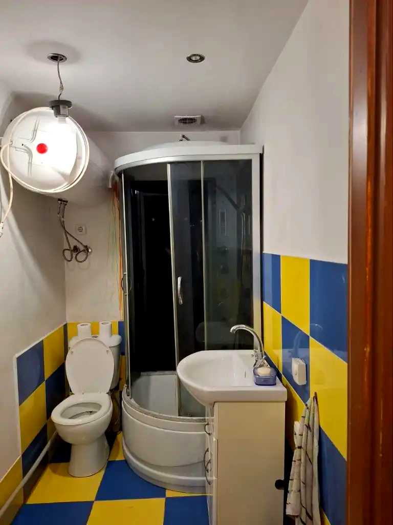 1873140503984889
