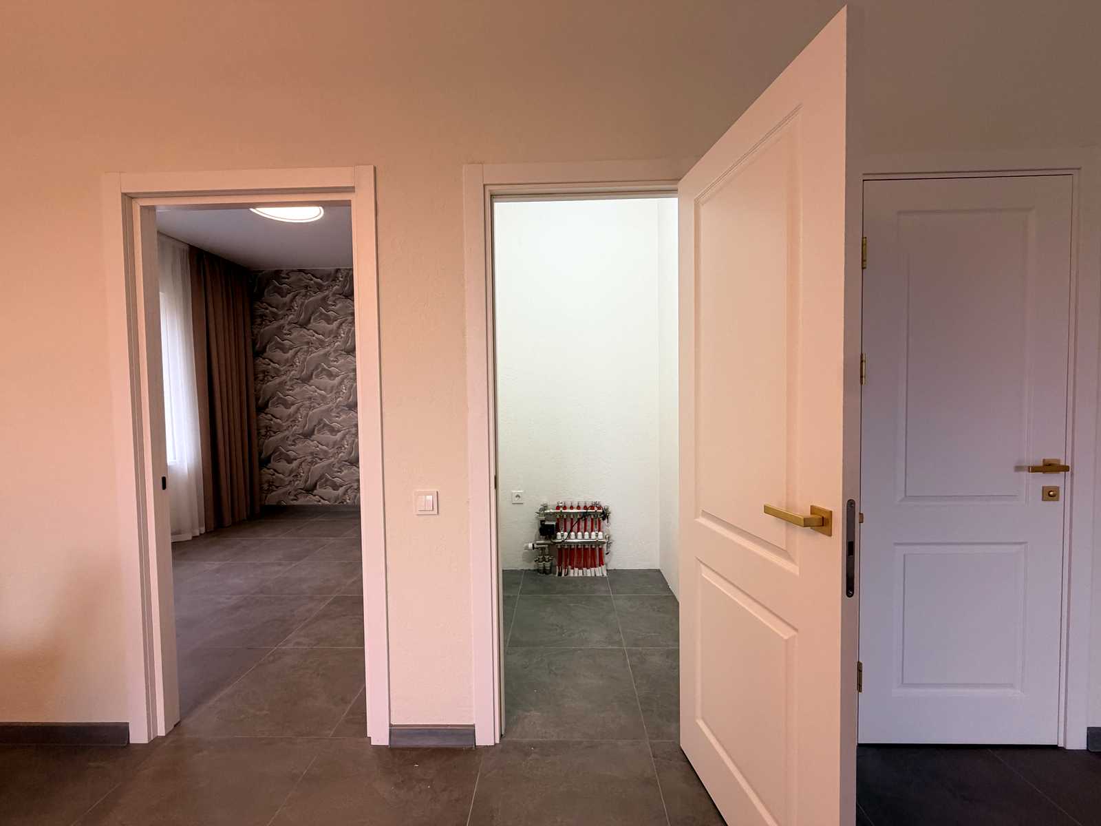 1873140854572001