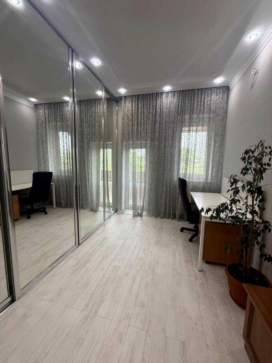 Дом по адресу ул. Петрашевского (площадь 140 м²) - imageAlt 4 Дом по адресу ул. Петрашевского (площадь 140 м²) - Atlanta.ua - imageAlt 4