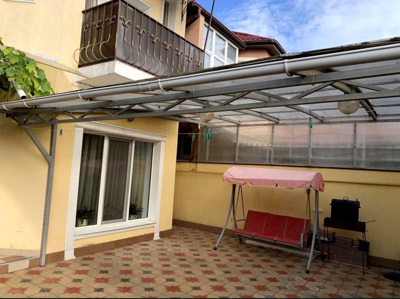 Дом по адресу ул. Петрашевского (площадь 140 м²) - imageAlt 2 Дом по адресу ул. Петрашевского (площадь 140 м²) - Atlanta.ua - imageAlt 2