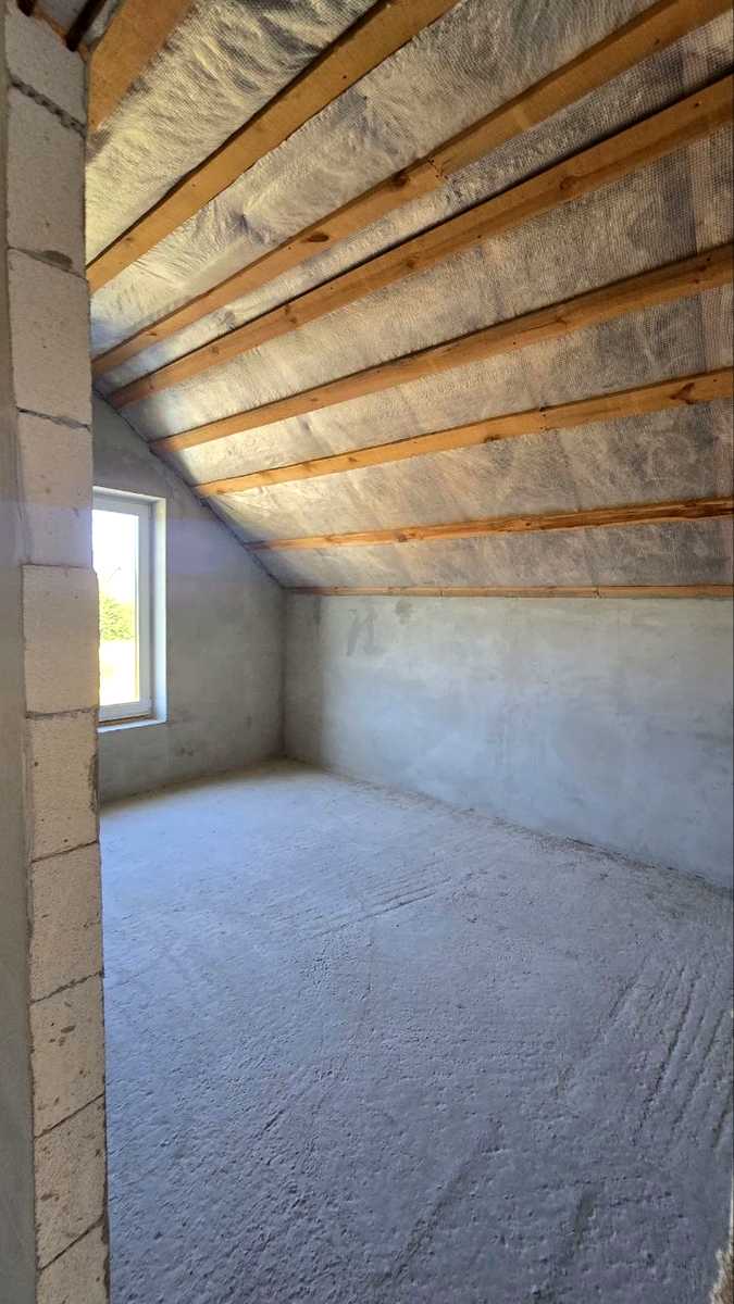 1873144048842785