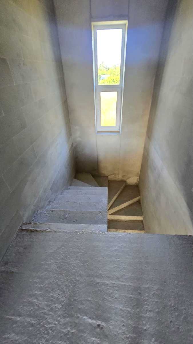 1873144049316503