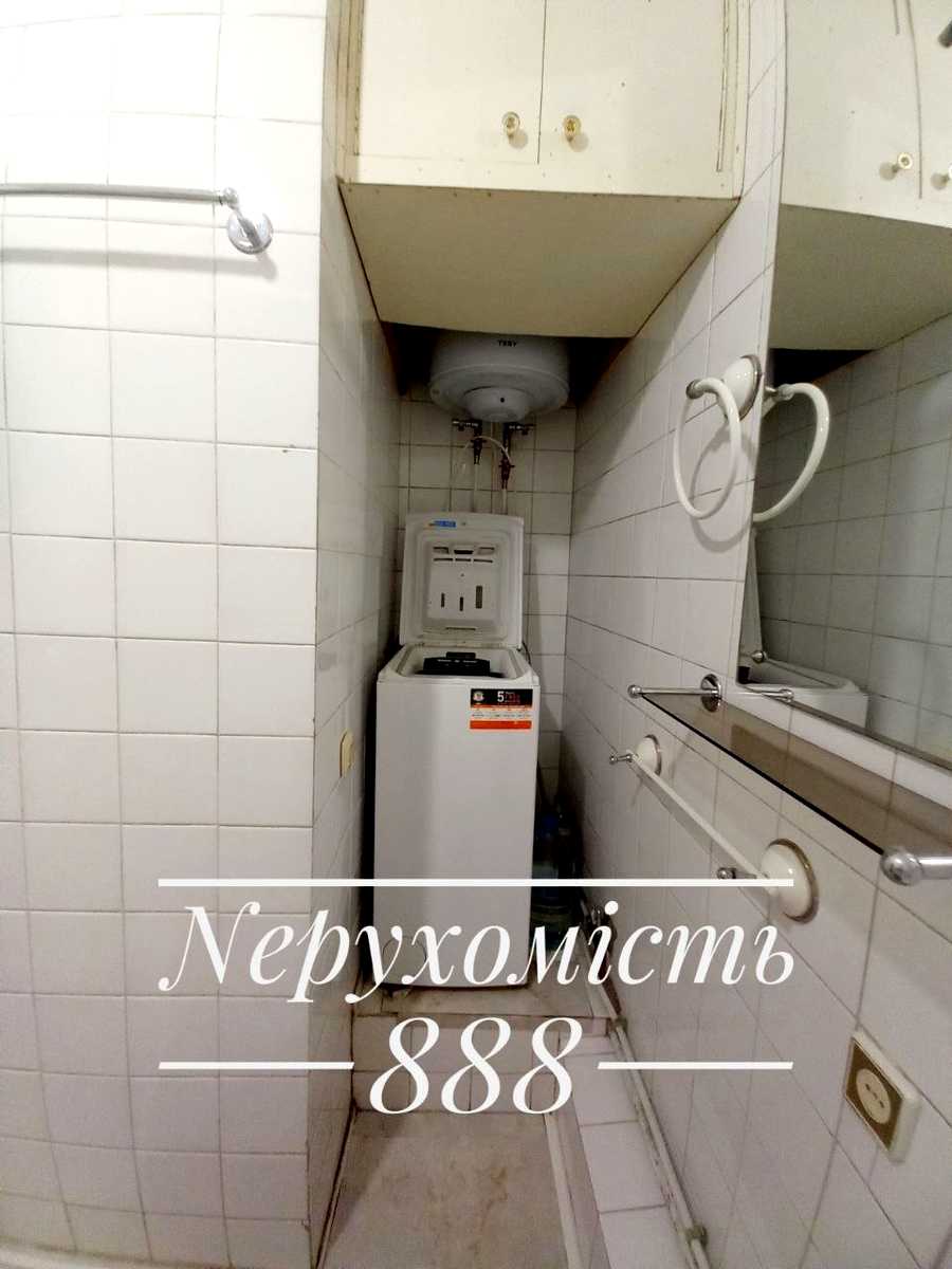 1873144795519031