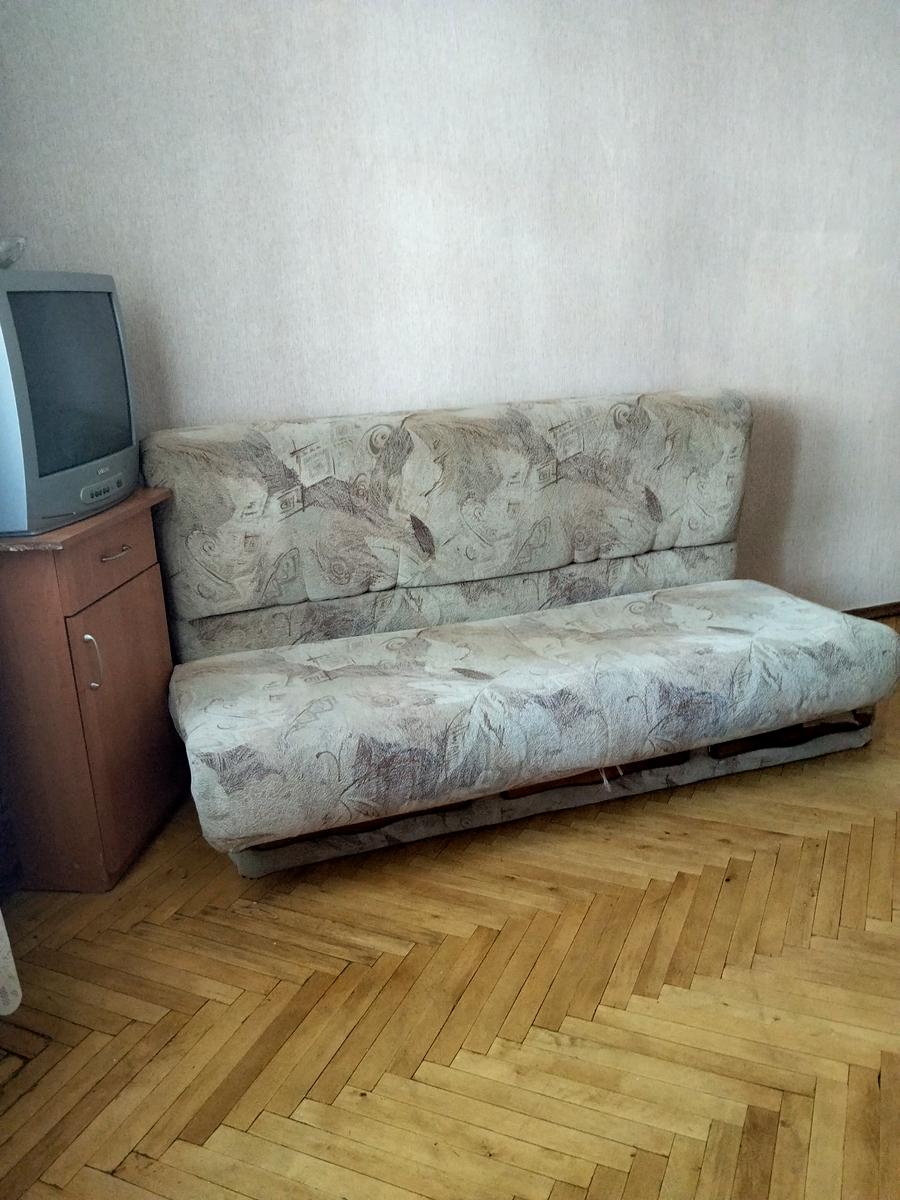 1873145155660382